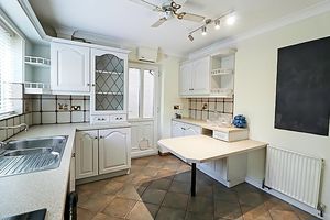 Kitchen- click for photo gallery